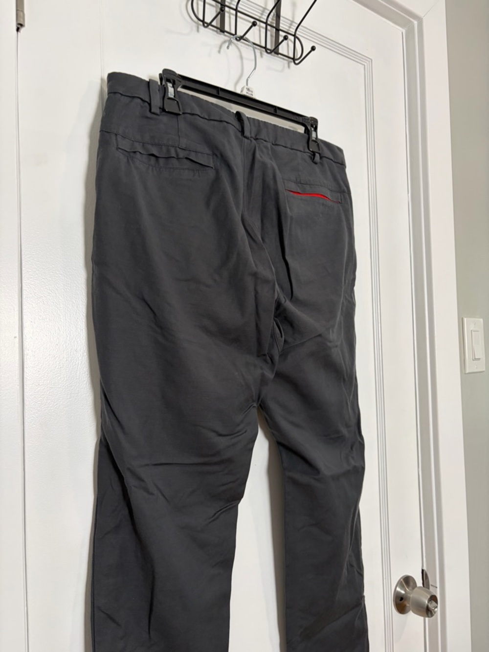 Lululemon Commission pants - Picture 15 of 16